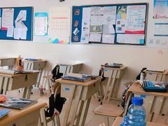 -上海市工商外国语学校