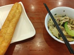 -华中科技大学东教工食堂