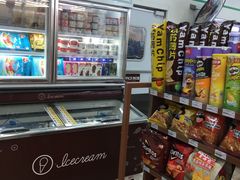 -全家便利店(东直门店)