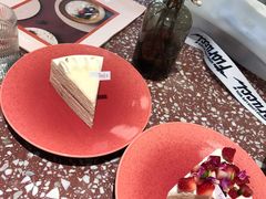 草莓乌龙千层蛋糕-Toris(LuOne凯德晶萃广场店)