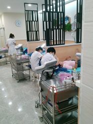 -痘院士专业祛痘皮肤管理