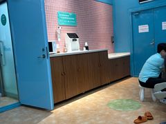 -Swim斯卫姆国际儿童游泳中心(红博中央公园店)