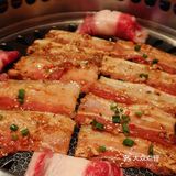 广州美食丨降温天，到氛围感十足的烧小小吃烤肉啦〜