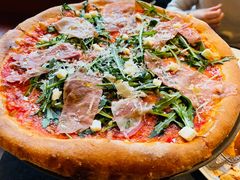 -WOLFGANG PUCK KITCHEN & BAR(迪士尼小镇店)