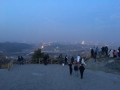 -鬼笑石后山停车场