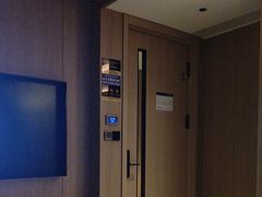 -涨巢·潮玩水疗局