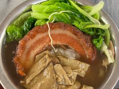 -肥佬良扣肉粉面店(梧州总店)