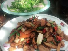 -阿鹏故事云南野生菌火锅(人民路店)