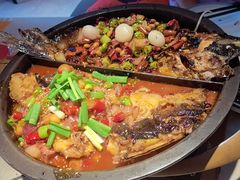 -鸣记脆皮烤鱼·海鲜烤鱼(三八广场店)