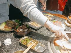 -红泥小火炉·东北泥炉烤肉(天一旗舰店)