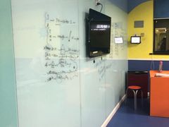 -LILY英语思维馆(玉泉路店)