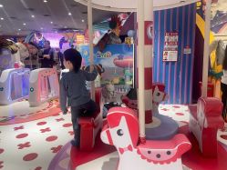 -Qmiss家庭娱乐中心(恒隆广场店)