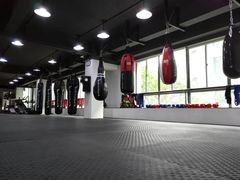 -FIGHTMAN格斗俱乐部(长宁临空店)