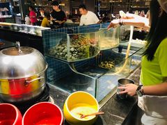 -钱小奴海鲜自助黑金店(杭州滨江龙湖店)