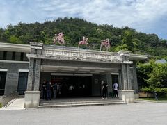 -滴水洞景区