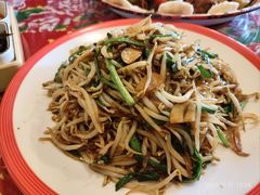 -闯关东东北农家菜(崂山石老人店)