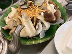 -野菌园·野生菌火锅首创第一家(关兴路总店)