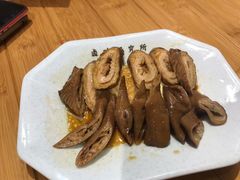 -狮头牌卤味研究所·卤味饭(花城汇南区店)