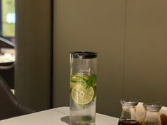 -领鲜天下·焗海鲜·花胶鸡(天目里店)