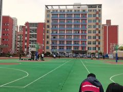 -上海市工商外国语学校