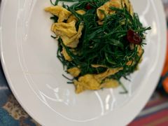 沙葱炒蛋-乡村馕坑肉·烧烤·新疆菜·本地人更爱吃(阿勒泰首店)