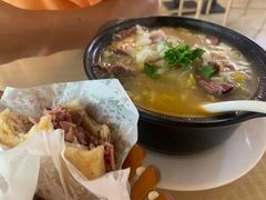 -闫家驴肉老店(华电一校店)