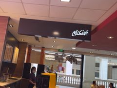 -麦当劳(汉口火车站候车室店)
