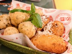 -BOTTEGA意库(中骏世界城店)