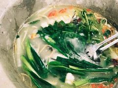 -姚记抚仙湖石锅鱼庄