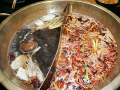 -沸炉重庆老火锅(军事博物馆店)