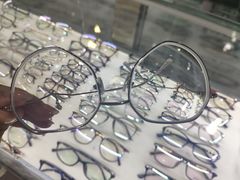 -潘多拉眼镜·蔡司依视路明月(潘家园店)