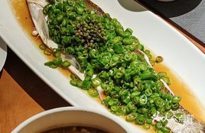 Double Pepper Steamed Qianjiang White Fish