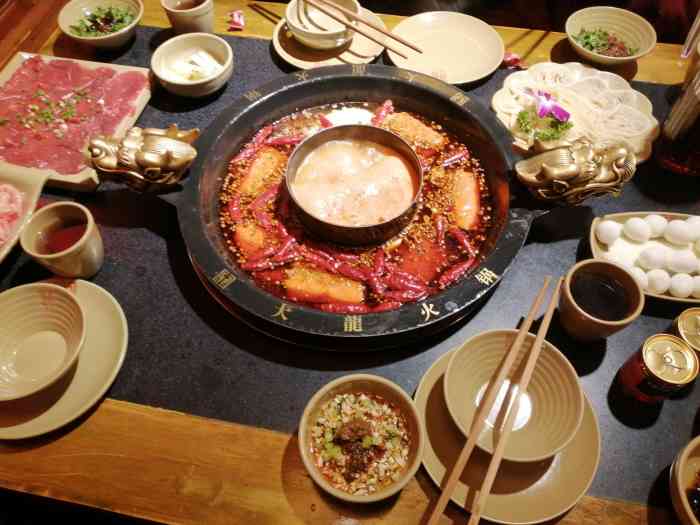 大龙火锅(驷马桥店)-"味道:我们要的牛油鸳鸯锅,百味要的番茄的.
