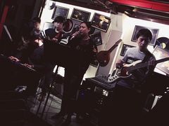 -南锣鼓巷吉他吧(鼓楼店)