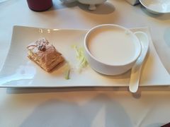 杏仁茶配拿破仑-利苑酒家(金宝店)