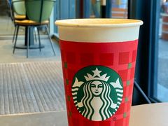 -星巴克(北京枫尚奥莱店)