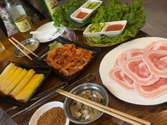 -韩风烤牛肉冷面店