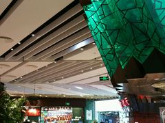 -王府井百货熙地港店