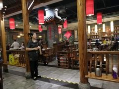 大堂-张大胡子鱼头火锅酒楼(长益路店)