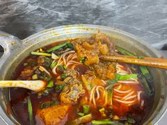 -铁锅哥米线