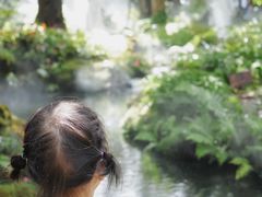 -Chom Cafe and Restaurant