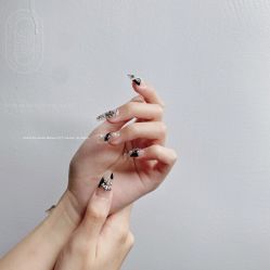 -DAZZLING BEAUTY美甲•美睫专门店