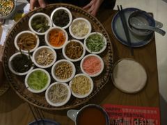 -包整·丝娃娃(一览甲秀楼风景店)