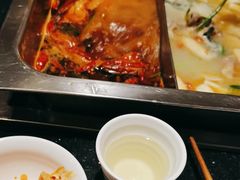 -百年川椒重庆老火锅(光谷店)
