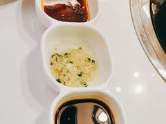 -洪氏嗨捞·广东猪肚鸡·椰子鸡火锅(西咸万象城店)