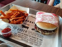 蘑菇牛肉汉堡-FATBURGER 特富客汉堡(外交公寓店)