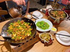-聚鑫朋酸菜肥肠(文艺路口店)