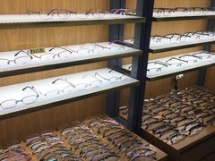 -优医视平价眼镜超市蔡司依视路折扣(小马厂店)