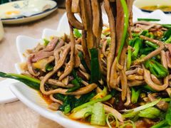 -洪霞餐馆
