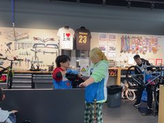 -迪卡侬(徐泾店)